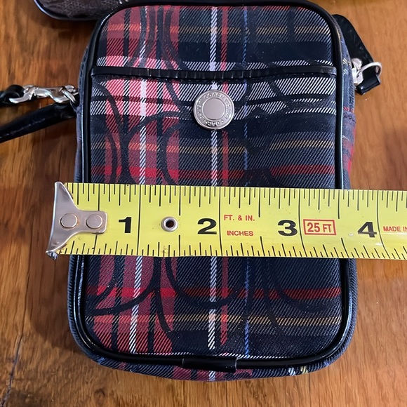 2 Wristlet Perfect for Credits Cards or Change - Picture 10 of 10